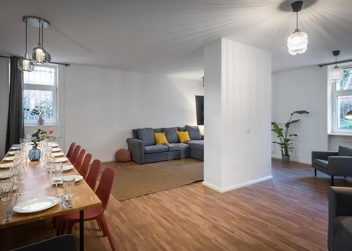 Apartman Sonnig & Helle Alexanderplatz In 15min Zu Erreichen, Herthastrasse Sehr Schoen Und Gross Fuer Gruppen Geeignet Berlin