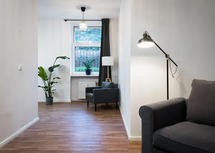 Apartman Sonnig & Helle Alexanderplatz In 15min Zu Erreichen, Herthastrasse Sehr Schoen Und Gross Fuer Gruppen Geeignet