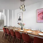 Sonnig Alexanderplatz: Spacious Group-friendly Berlin